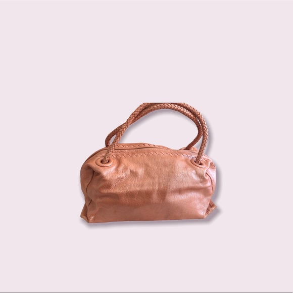 Delightfully peachy Via Spiga purse!! - Picture 5 of 7